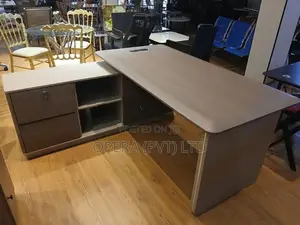 Premium Executive Table