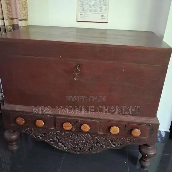 Antique Pettagam