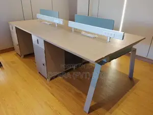 4 Workstation Table