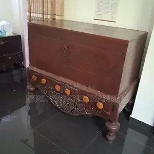 Antique Pettagam