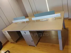 4 Workstation Table