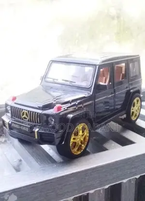 1 18 G63 Model car