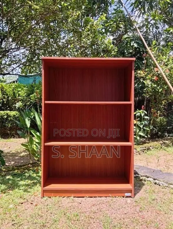 Book Shelf in Athurugiriya