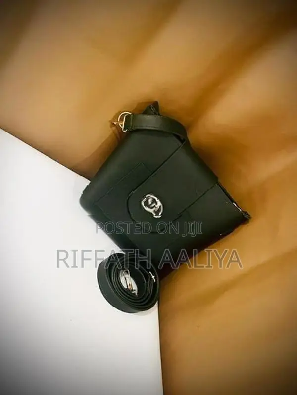 Amber Hand Bag