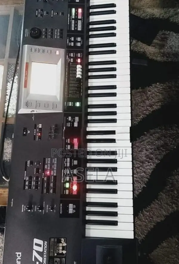 Roland G70 Organ