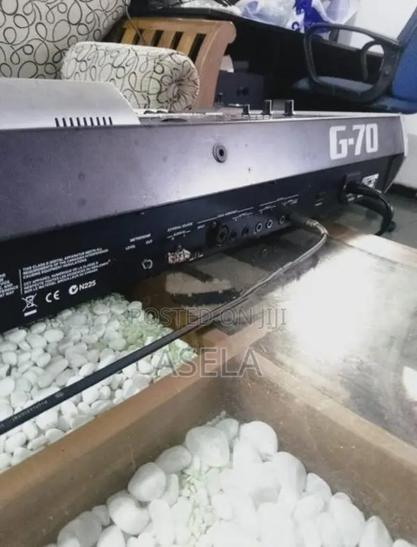 Roland G70 Organ