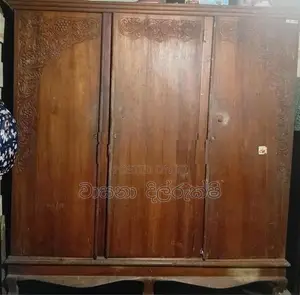 දොර 3 තේක්ක ලී අල්මාරියක්