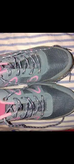 Trekk Star Women's Athletic Shoe