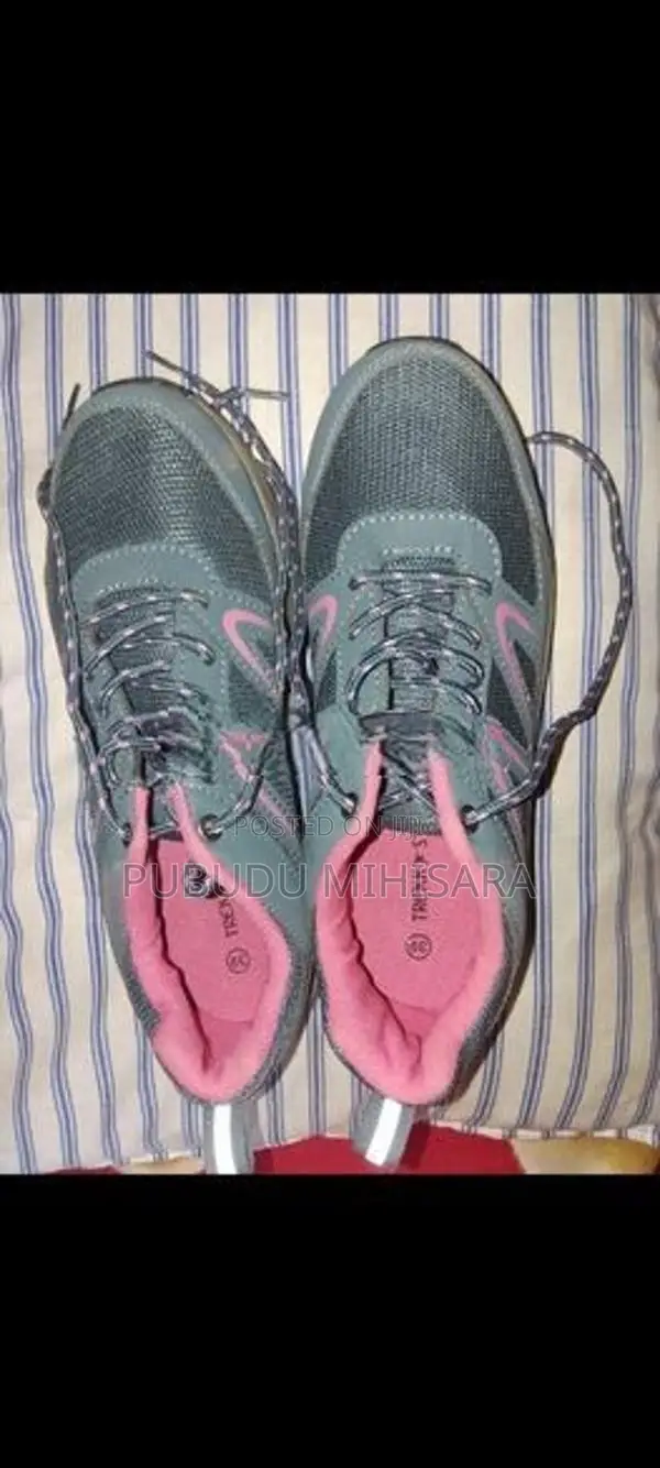 Trekk Star Women's Athletic Shoe