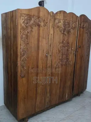 3 Door Almari (Cupboard)