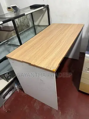 Tabel with Chairs