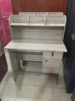 Study Table with Rack (Q-15)
