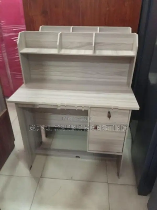 Study Table with Rack (Q-15)