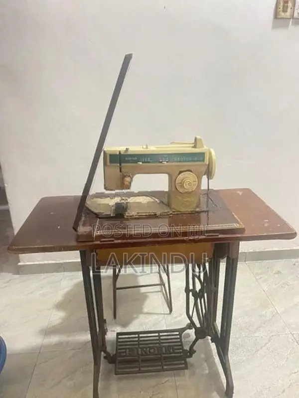 Singer Sewing Machine