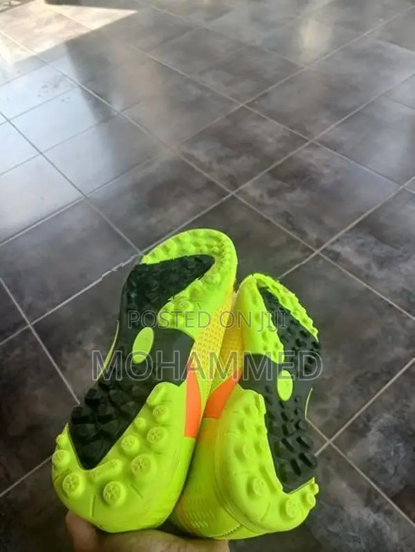 CR7 Turf Futsal Shoes - Neon Green