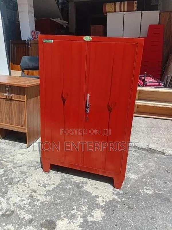 4×2.5 Ft Steel Half Cupboards