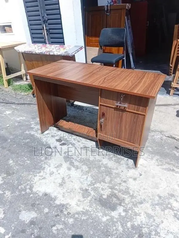 4ft Melamine Office Tables