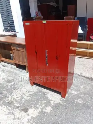 4×2.5 Ft Steel Half Cupboards
