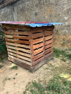dog kennel