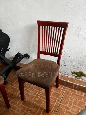 DAMRO DINING CHAIR