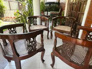 Elegant Veranda Chairs with Cushions – Set of 4
