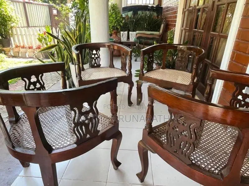 Elegant Veranda Chairs with Cushions – Set of 4
