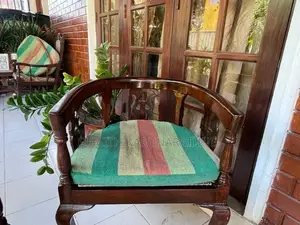 Elegant Veranda Chairs with Cushions – Set of 4