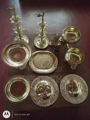පැරණි පිත්තල භාණ්ඩ