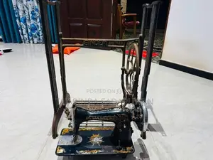 Singer Sewing Machine