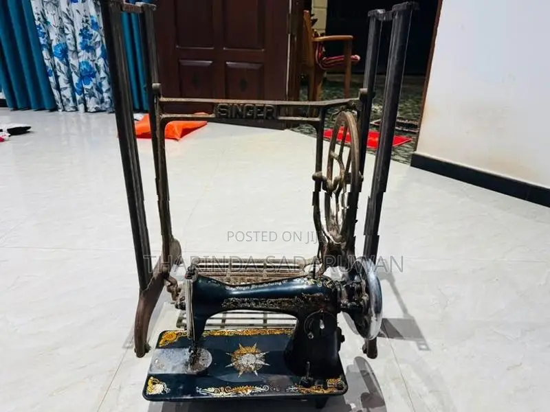 Singer Sewing Machine