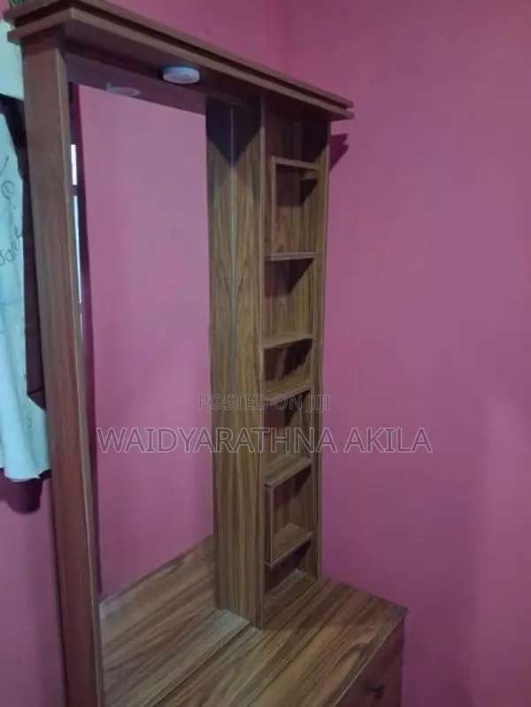 Dressing table