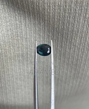 Natural Green sapphire gem ston