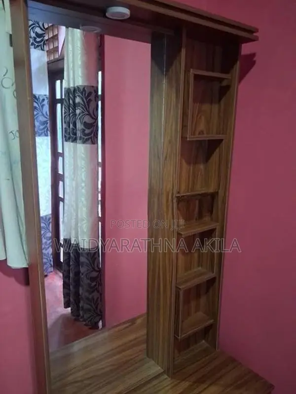 Dressing table
