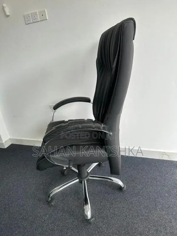 Damro High Back Executive Chair