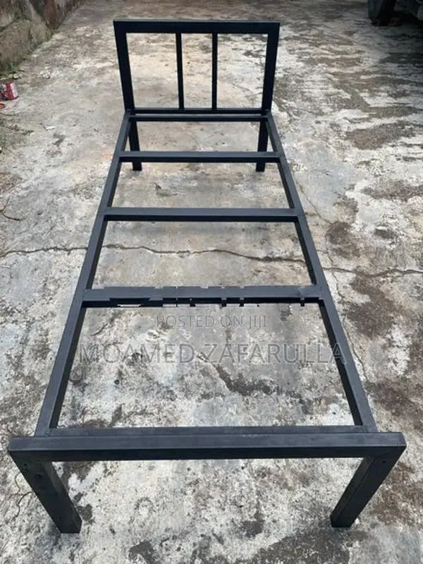 bed Stil iron