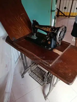 Singer Sewing Machine