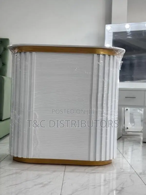 Cashier Table