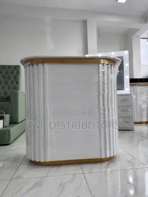 Cashier Table