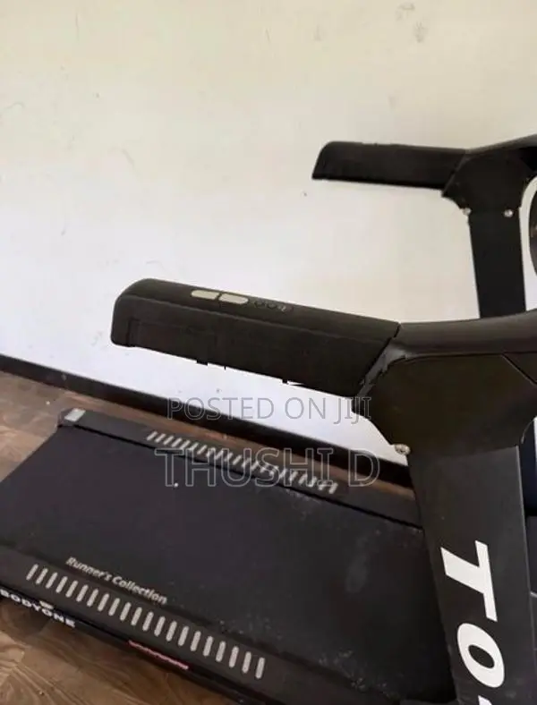 Bodyone T044 Treadmill