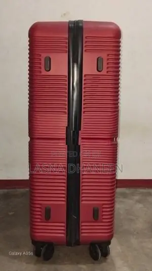Large Red Hardshell Spinner Suitcase