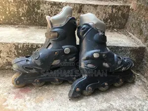Skating shoes