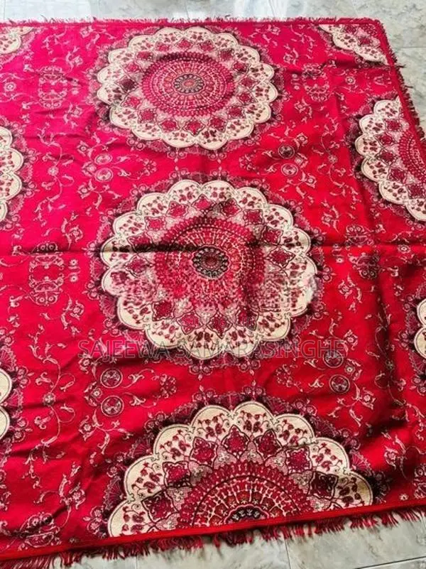6' x 7' Rugs
