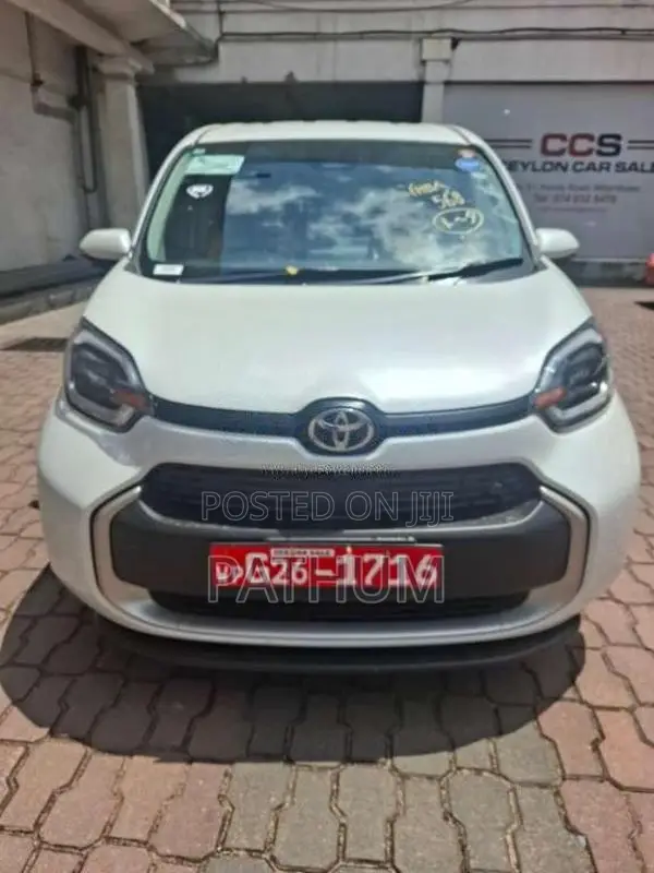 Toyota Sienta Custom Z Hybrid 2025 Car Unregistered (Recondition)