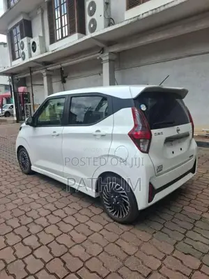 Nissan Dayz Highway Star Custom G Propilot Turbo Urban Chrome Edition 
