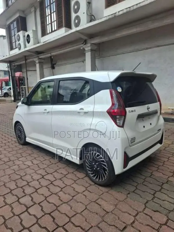 Nissan Dayz Highway Star Custom G Propilot Turbo Urban Chrome Edition 