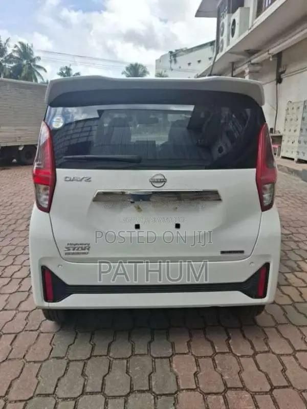 Nissan Dayz Highway Star Custom G Propilot Turbo Urban Chrome Edition 