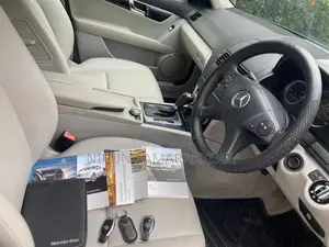 Mercedes-Benz C180 KOMPRESSOR 2009 Car (Used)
