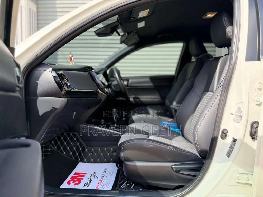 Toyota Axio WXB 2018 Car (Used)