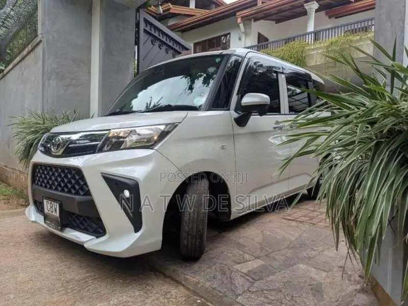 Toyota Roomy 2024 Car (Used)