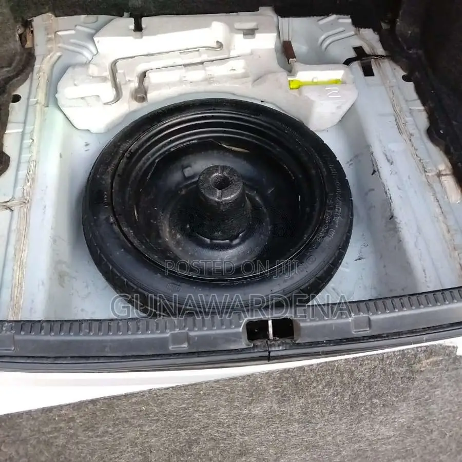 Toyota Axio 2014 Car (Used)